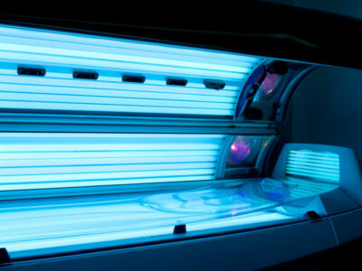 Ergoline 2600 <br> Das moderne Solarium. Fühl dich wohl in deinem Körper. Genießen Sie die wohltuende Kraft der Sonne. Tanken Sie Vitamin D und freuen Sie sich über Ihre zart gebräunte Haut, die strahlender und erholt wirkt. Unser qualifiziertes Personal empfängt Sie und berät Sie gerne. Wir geben Ihnen ein gutes „Wellness-Gefühl“.